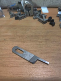 Нож 144074-001 для оверлоков Brother, Тайвань