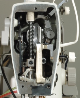 Одноигольные прямострочные швейные машины JUKI серии DLN-6390