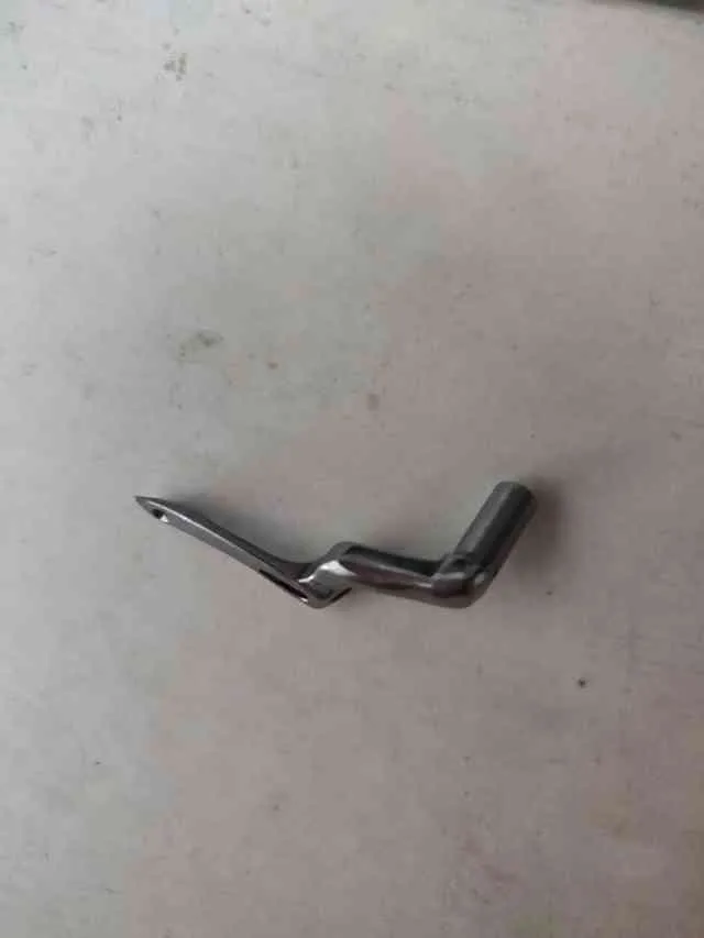 Петлитель 377740(B)/UL600881/UL603881 для оверлоков, Тайвань