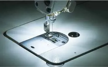 Одноигольная прямострочная швейная машина Juki DDL-7000AS-7