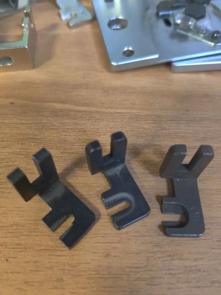 Держатель пуговицы S03641-101 8 мм для пуговичных машин, Тайвань