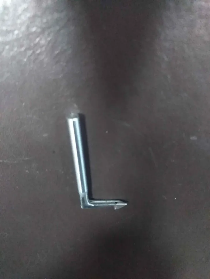 Петлитель 00187002 для скорняжных машин Strobel, Германия