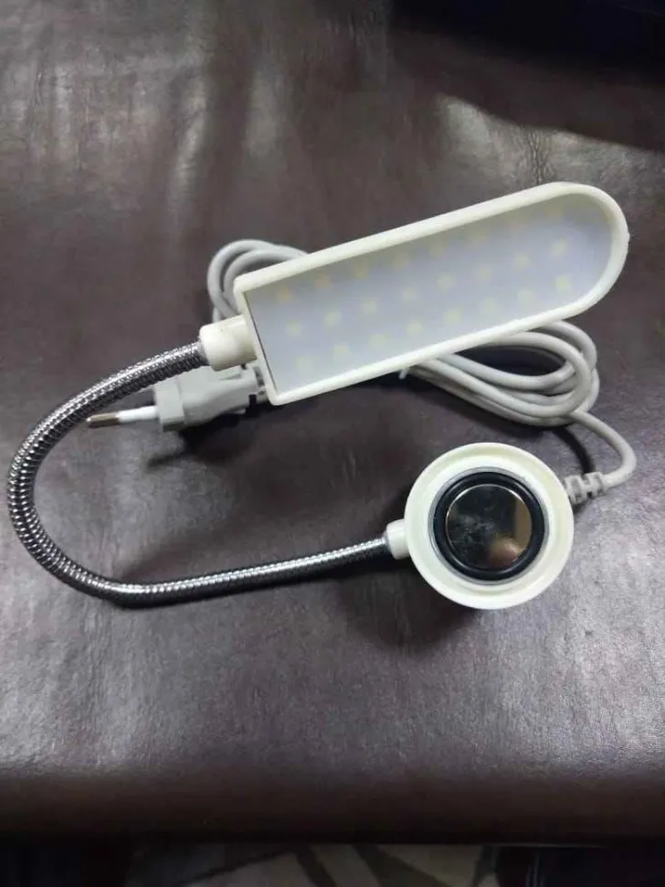 Лампа AOM - 24 LED