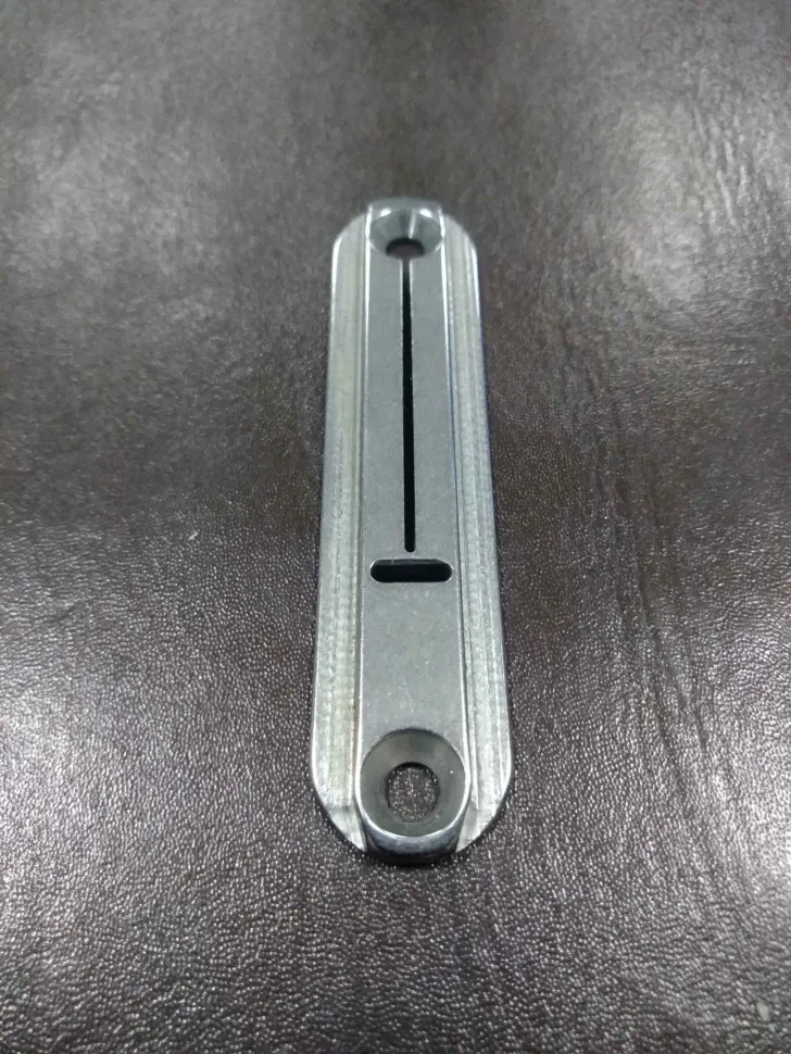 Игольная пластина B2402-771-000 (32 мм), Тайвань