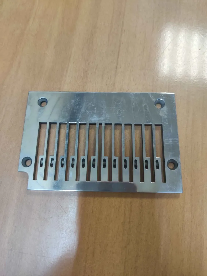 Игольная пластина E9112 для 12-ти игольных машин, Тайвань